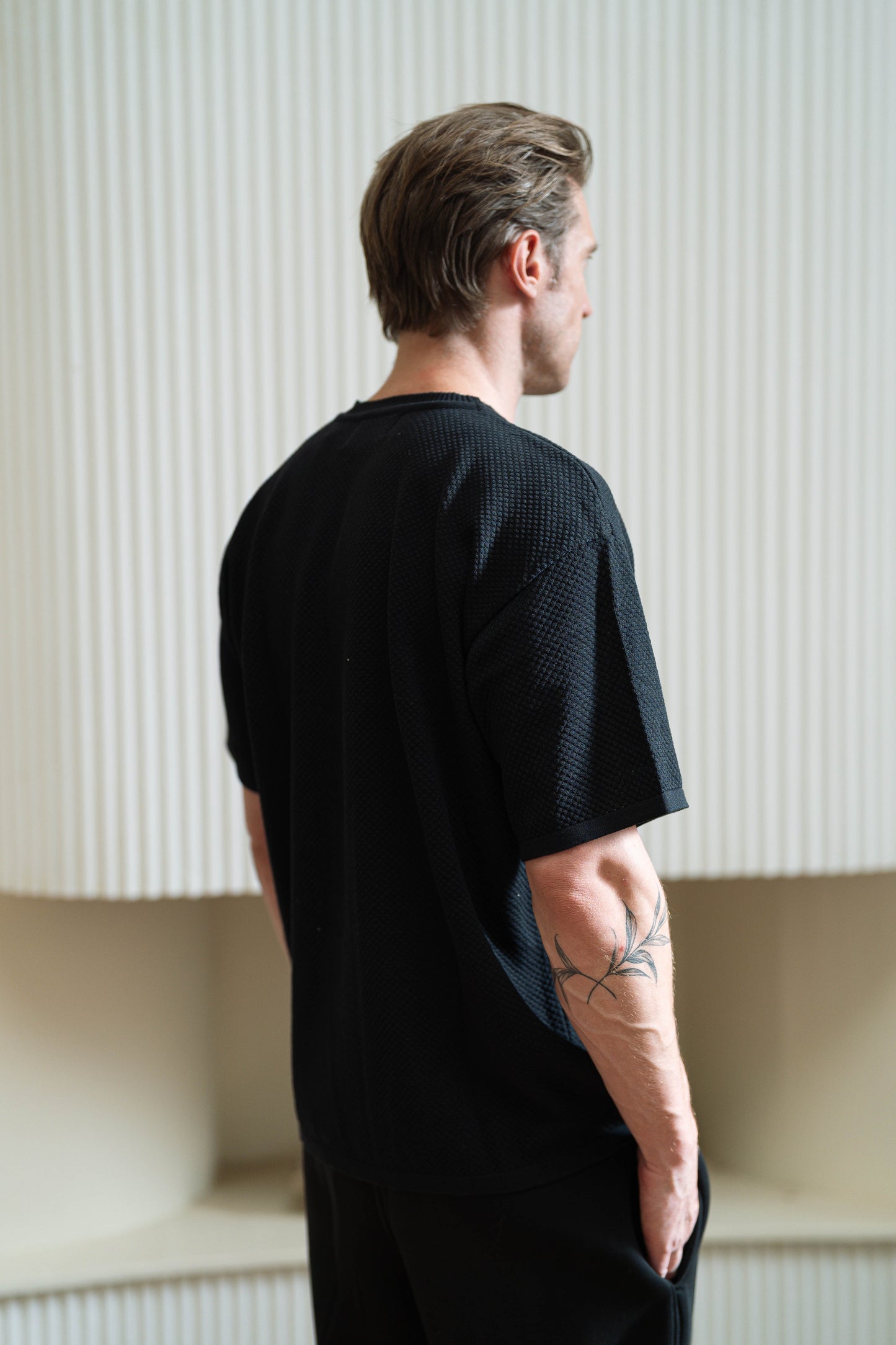 Black Knitted Round Tee